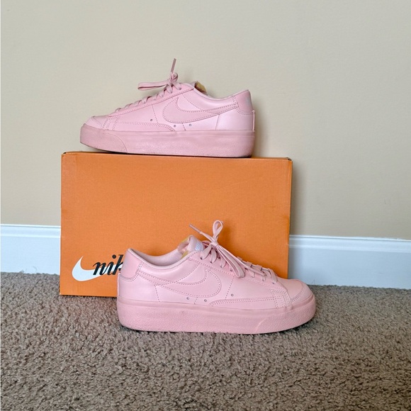 Nike Shoes - Nike Blazer Low Platform